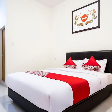 Super Oyo Capital O 873 Kamani Homestay Syariah Medan Extérieur photo