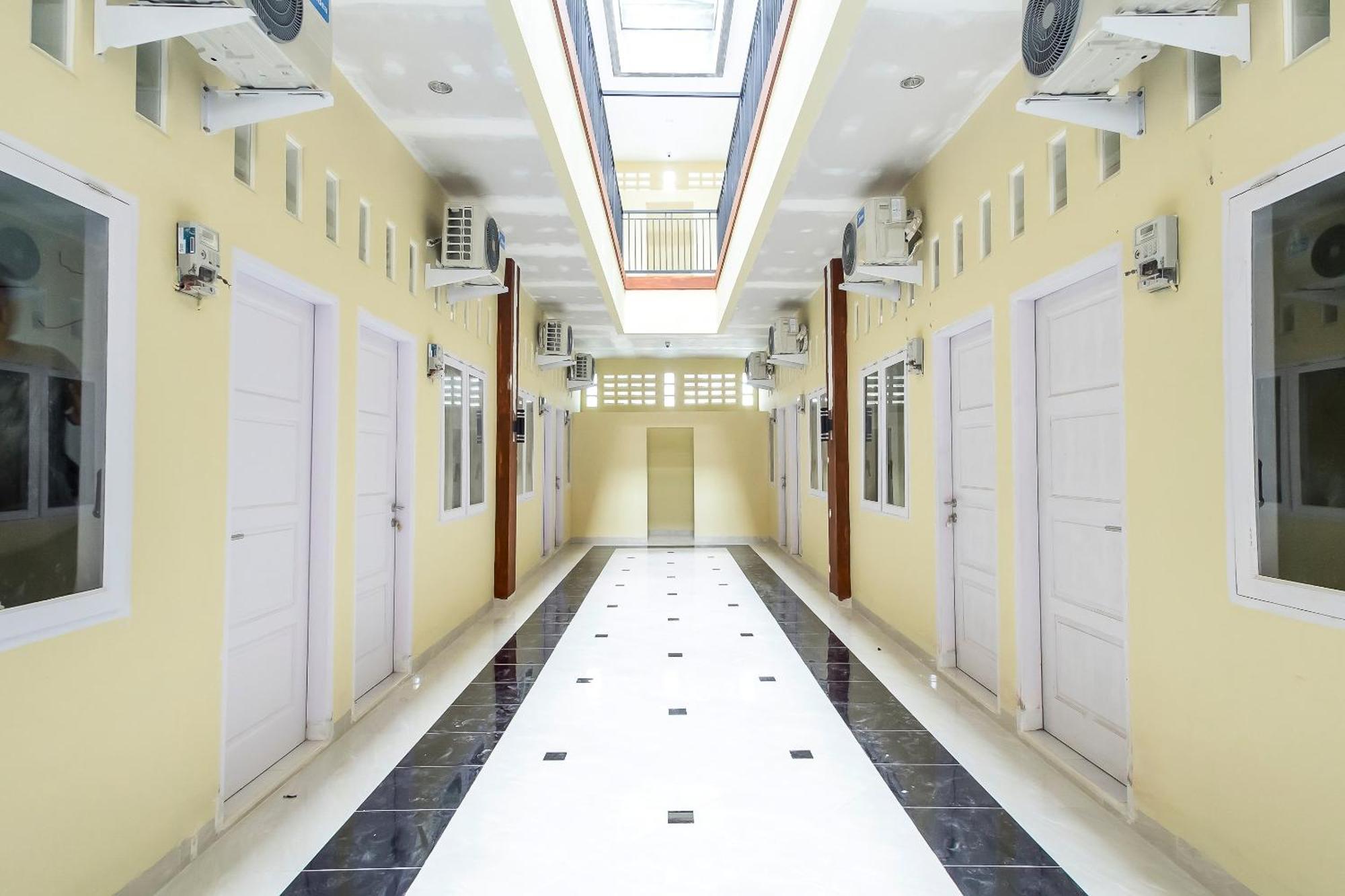 Super Oyo Capital O 873 Kamani Homestay Syariah Medan Extérieur photo